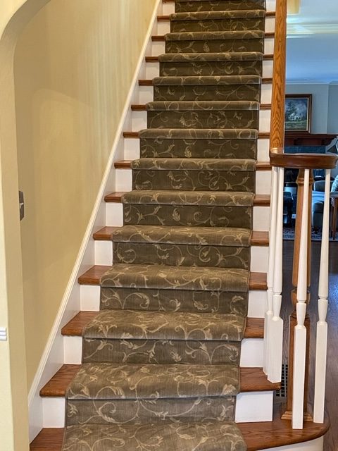 Gorgeous new runner for stairway