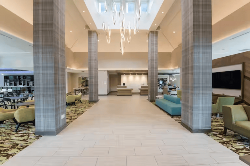 HiltonGardenInn - lobby