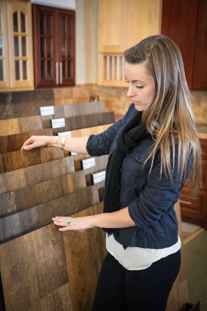 Choose Between Hardwood and Laminate | DeGraaf Interiors