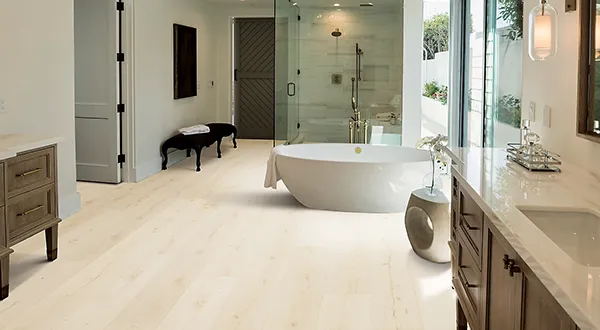 Laminate-Bathroom Laminate Flooring in Modern Bathroom